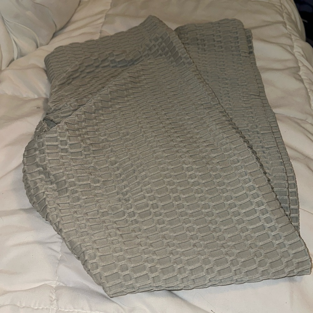 Scrunchy butt leggings